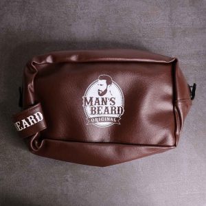 Photo couverture Trousse de toilette en simili cuir